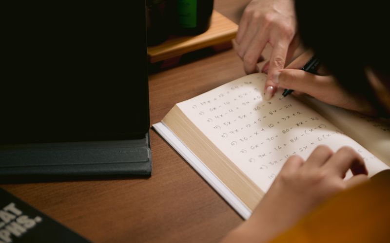 Dịch Vụ Tư Vấn Xin Giấy Ph&eacute;p Trung T&acirc;m Dạy Th&ecirc;m